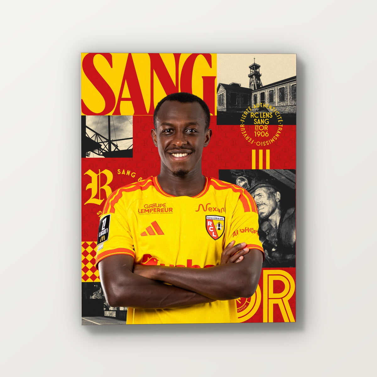 Toile joueur RC Lens Domicile 40 × 50 cm sur fond blanc
